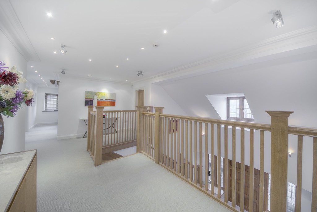 5 Bedroom Property For Sale, Coastal Road East Preston Pegasus Properties