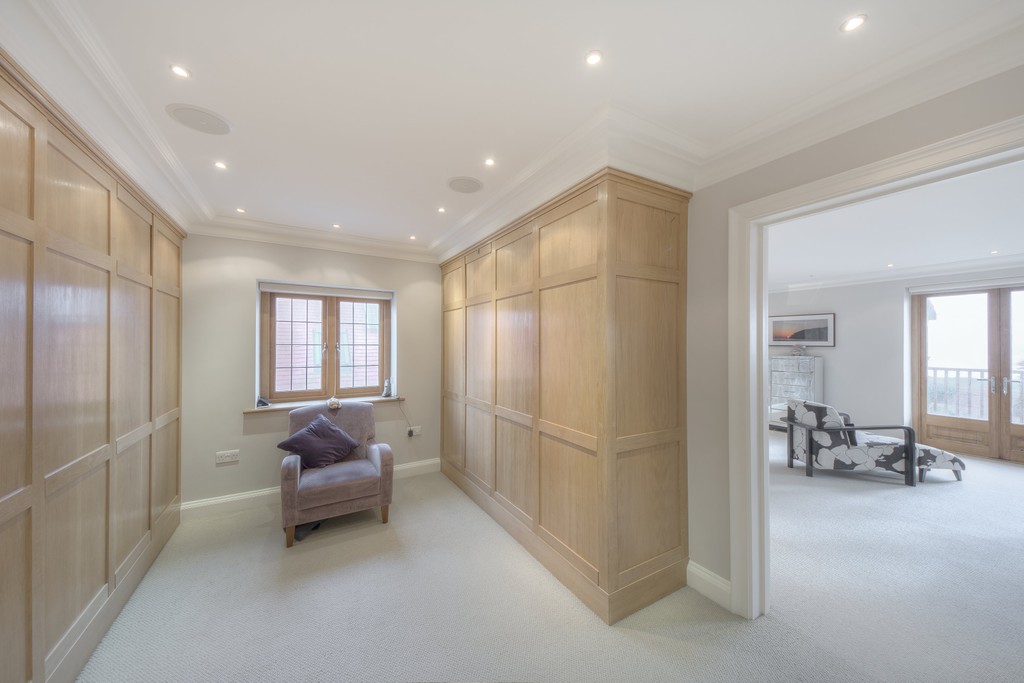 5 Bedroom Property For Sale, Coastal Road East Preston Pegasus Properties