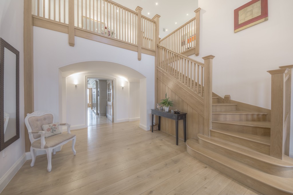 5 Bedroom Property For Sale, Coastal Road East Preston Pegasus Properties