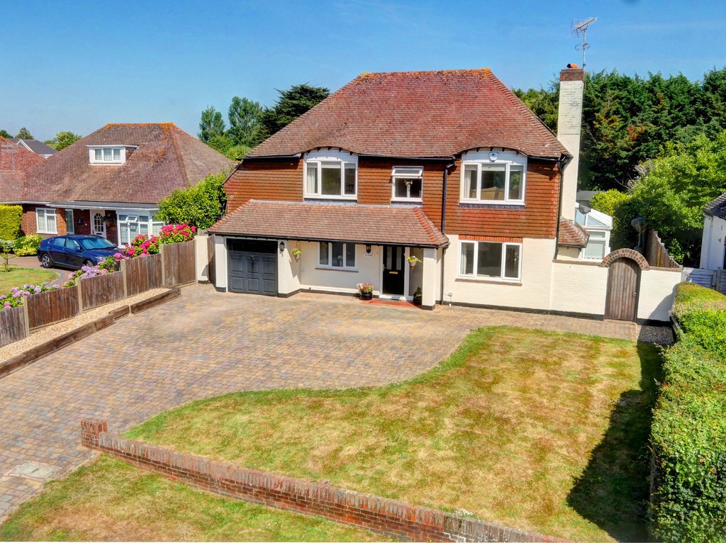4 Bedroom Property For Sale, Pigeonhouse Lane Rustington Pegasus